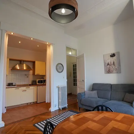 Coeur De - Et Centre Apartment *